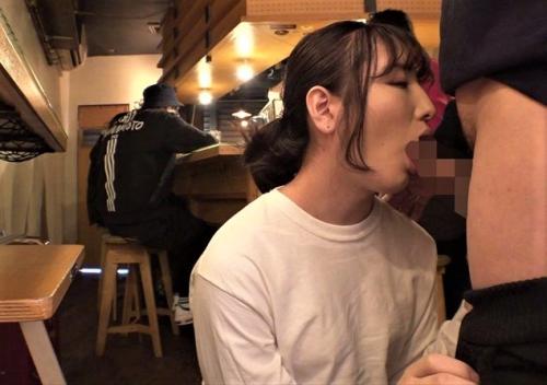 『バイト先でフェラさせてください♥』思わず店内で発射！笑　マッチングアプリで知り合った淫乱変態男の娘がエロすぎる！