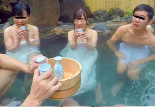 【VR】小那海あや 混浴温泉で巨乳ｷﾞｬﾙをレイプ!!強制イカセしてチンポねじ込む!!4K VRｺﾞｰｸﾞﾙ不要 31分