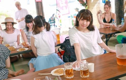 【VR】催眠光線で美女を洗脳！彼氏連れの巨乳ギャルもフランクフルトでオナニー開始ｗ 4K VRｺﾞｰｸﾞﾙ不要 34分