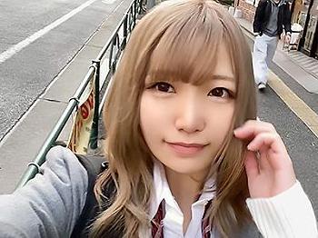 制服姿の金髪ギャル系ロリ娘とパパ活＆個人撮影でバニーコスさせてバックから手マンしてクンニしてあれこれして楽しみましたｗ