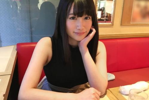 黒髪ロングヘアが良く似合う素敵なお姉さんをナンパ！涙ぐみながらフェラチオする姿に感激感動のフル勃起で答えましたｗ