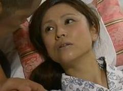 病に倒れても亭主の性欲を心配する熟女妻。そしてこれが最後の愛ある営み「おまんこしてええんよ」「あ～あんた～」