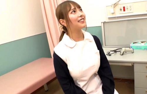 ＃素人「絶倫すぎて勃起が治まらずに困っているですが！」戸惑いながらも手淫、口淫、中出しセックスで抜いてくれるロリ童顔ナースさん！
