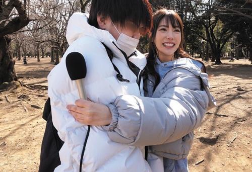素人男子がバキュームフェラを5分我慢できれば人気AV女優とエッチできちゃう神企画。【楓カレン】