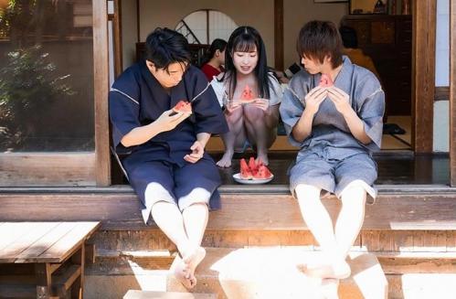 「俺にもヤラせろよ！」夏休みにみんなと親戚の男の子全員とヤッちゃった女の子。【朝田ひまり】