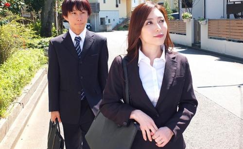 【出張相部屋】「すみません、部屋が見つからなくて・・。」ずっと憧れていた女上司とまさかの相部屋。