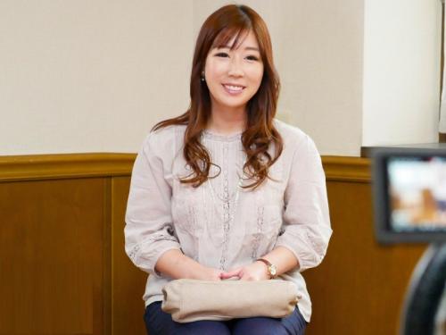 【熟女】「もちろん欲求不満も溜まってます。」現役ダイビングインストラクターの３６歳熟女妻の初撮り。