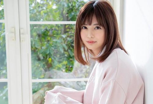 あまりのかわいさにキュン死確実！あどけなさが残る19歳がAVデビュー。【朝比奈ななせ】