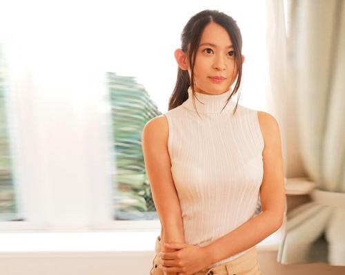 笑顔のカワイイ２０歳の綺麗なFカップの超美巨乳少女がAVデビュー。【梓ヒカリ】
