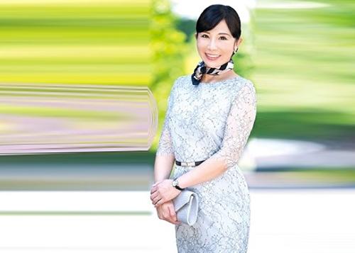 【熟女】「私どうなっちゃうんだろう？って想像したらドキドキしますね。」学生を子に持つ42歳奥様の初浮気体験。【松田優子】