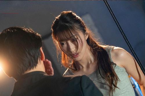 ＃監禁レイプ「拘束され身動きが取れない！」媚薬漬けにされて犯されまくったエリート捜査官。【星宮一花】