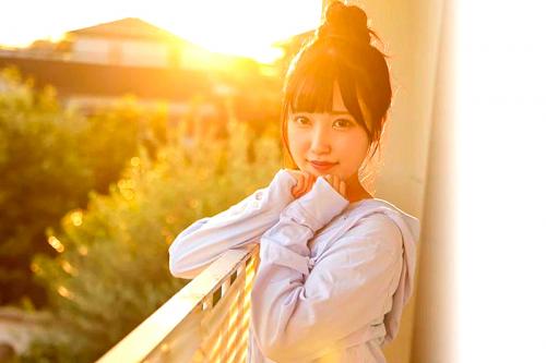 ＃小柄な美少女「ちっちゃい体にはそぐわないたわわなおっぱい！」147cm低身長Gカップ巨乳のロリ美少女。【朝田ひまり】