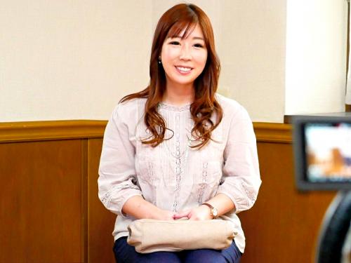 【熟女】「コロナ前はダイバー繋がりのセフレとのセックスもあったんですけど。。」現役ダイビングインストラクターの３６歳熟女妻。【染谷さとみ】