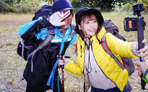 【小倉由菜】まさかの雪山遭難！？彼氏が助けを呼びに行ったあとに起きる命の危機で初めて起きる吊り橋効果。