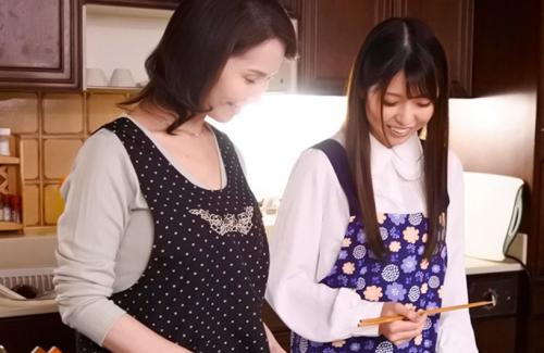 【熟女】「たまらねえよな・・。」母の再婚相手の目的はみだらな母娘丼だった。
