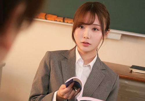 ＃痴女教師「‥彼女出来たの？先生の方がいいってわからせてあげる。」彼女ができた僕に嫉妬した先生が痴女って来た。【miru 坂道みる】