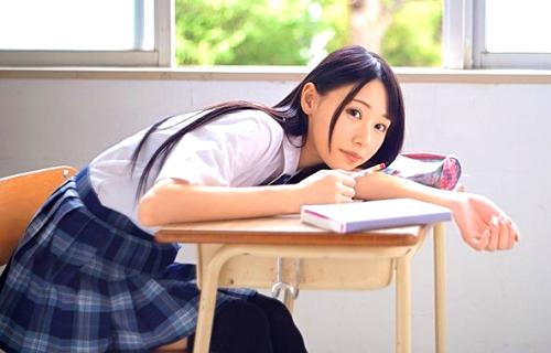 ＃美少女「ねぇ！学校でエッチしない？」乳首ぺろぺろオチンポなめなめ学校一の美少女と学校エッチ。【あまつか亜夢】
