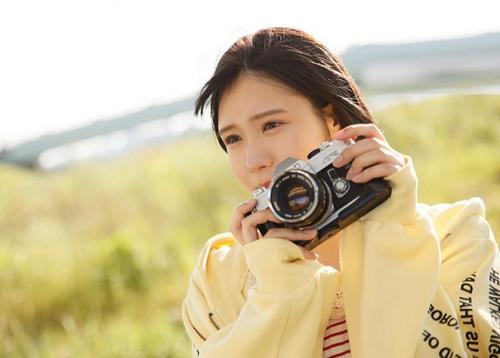 ＃美少女「すぐイッちゃう敏感反応など磨けば光る原石！」透明感のある絶対的黒髪清楚な美少女。【小倉七海】