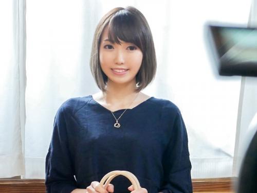 【初撮り】「私が出たAVを夫に見せたらどんな顔をするか想像すると震えます、、」３４歳の細身の美人妻が初撮りセックス。