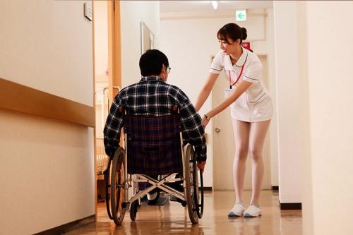 【星宮一花】「困ったことがあったらいつでもナースコールしてくださいね？」股下3センチミニスカの痴女ナース。