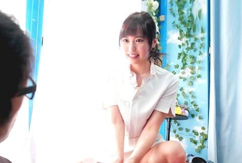 【MM号】「挿入できる硬さになったから、先っちょだけ入れさせて！」EDで悩む男性のオチンチンを勃起させて挿入する素人美女！