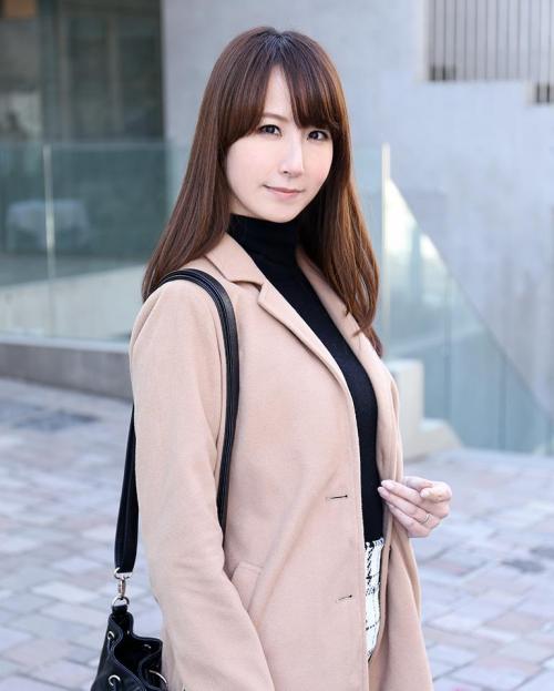 澤村レイコ　下着熟女が大サービスしてくれる❤あああー！たまりませんわ❤