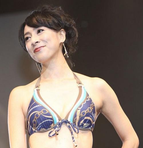 中だしスレンダー美女