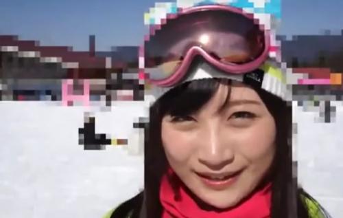 【ロリ美少女×コスプレ顔射SEX】「今日は1人で来てます♥」ロリ美少女がスキー場でナンパされて部屋で顔射SEXしちゃいます