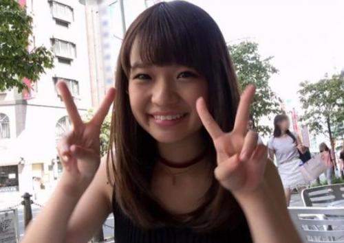 【新人女優×ロリ】SSS級のロリボディー18歳がAVデビュー！！男優の激しいピストンに躍動するようにアエギまくります