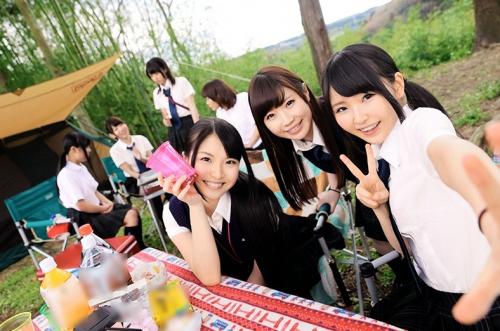 【中出し卒業旅行】「みんなで中出しSEXしようよ❤」やりたい放題の制服美少女たち！どこでも中出しSEXして悶絶しまくり