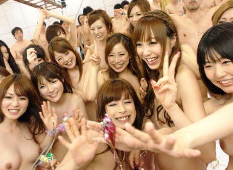 ★バコバス★痴女系が多めの大乱交♥男たちも絶倫チ◯ポっぷりを発揮して、責めて、イカせて、潮吹きさせて乱れまくり！！
