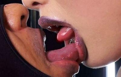 ペロペロペロチュ♥チュパ♥・・・・ねっとりとしたベロチューをしまくる痴女♥舌の動きを見ているだけで勃起必死！！！