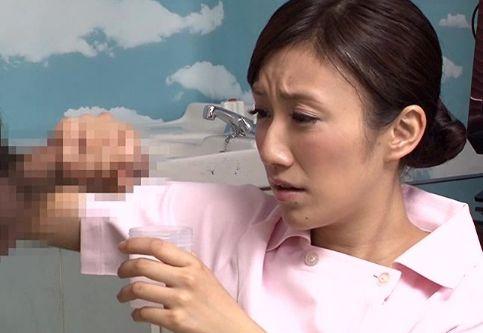 精子採取でセンズリに見とれて採取に失敗するナース！お詫びに2度目の採取はナースの身体を使って精子を採取する！