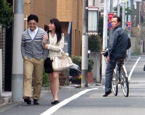 【寝取られレイプ】「お願い！中はヤメて！！！」中年オヤジが突然に家に侵入してきてレイプされる人妻♥中出しされ奴隷の日々が