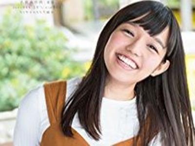 アイドル美少女のスレンダー巨乳おっぱいがエロぉぉい♥19歳の沖縄出身のロリ美少女がAVにデビューしちゃいました