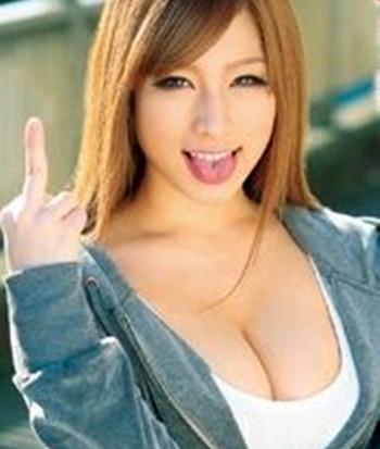【ヤンキーギャル】「おらぁ～おっさんどこ見てんだ！！」とても怖いヤンキーギャルにチ○ポ挿入すると、、、あれ、、、乙女に、