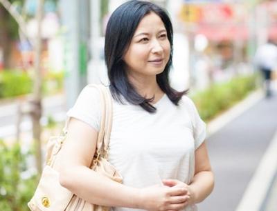 【熟女ナンパ】チ◯ポの快感を忘れていた熟女たちが淫語を発しながらSEXで大発狂♥若いチ◯ポに発情しすぎです