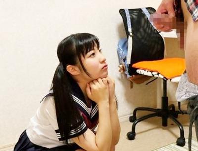 ただ単にじっと見られてるだけでシコらなくても勃起デキルってことに気づかされちゃった！射精をリクエストする幼女が可愛い