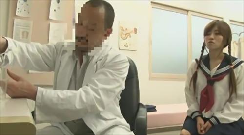 ご飯もバクバク食べている女の子を診察するため、学校を早退して町医者を訪れた黒人の医者がいた、途中、医者の体が熱くなり、汗が出てきた・・・、頭がボーっとしてきて！