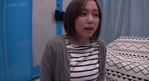『巨乳』そのまま女の体になってオーガズムを体験してみたいユーザーさんに一般素人女性が憑依を許可する、？最初はバストだけだけど、ガマンできな！