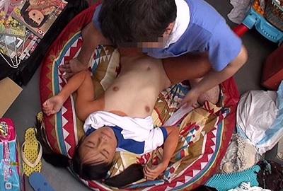 これはヤバい。団地の日焼けロリ少女を欲望のままにハメまくった映像・・・