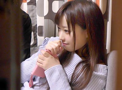 オナクラで見つけた指名ナンバー1の激カワ美少女を口説いてお持ち帰りして・・・