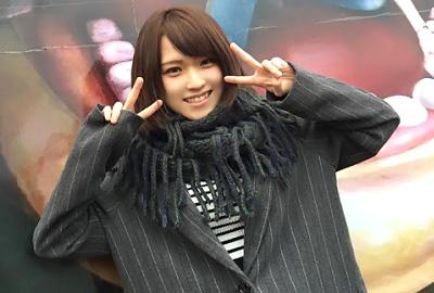 マジで可愛い20歳の美少女がとんでもないド変態な露出プレイ・・・