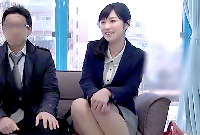 母性の強い会社員のお姉さんが早漏に悩む男性をマジックミラー号でトレーニング！