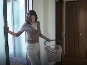【人妻レイプ】夫のいない間に起こった悲劇！！女に飢えたレイパーは暴力で失神させるとその美しい体をほしいままにして…