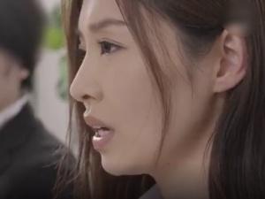 【相部屋NTR】「だめ…お願い…やめて…」美人女上司を無理やり襲った部下…拒みながらもそのカラダは感じてしまい…