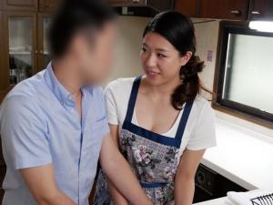 「娘には悪いけど、ケンタ君のこと…」許されざる背徳セックス！！邪魔者がいなくなった隙に2人の関係は急速に縮まり…