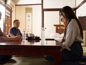 「夫の精子不足が分かって…」不妊に悩む若妻を食い物にする町内会の悪魔たち！！次々と生の他人棒が挿入されてイク！！