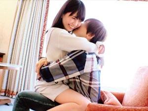「人見知り激しいんです…♡」18歳美少女が顔真っ赤！！恥ずかしいけどオマ●コはちゅくちゅく濡れちゃう濃密セックス！！