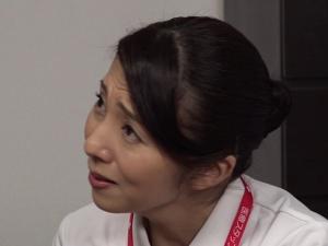 ＜採精室＞「出そうですか？ちょっとまってください！」採精カップを開けるのに手こずってしまったベテラン看護師の責任のとり方